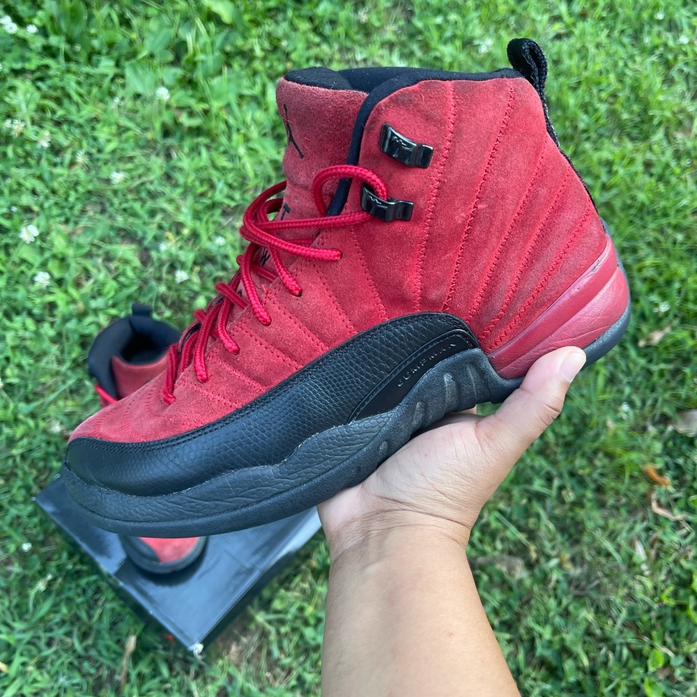 Jordan 12 Reverse Flu Game - Picture 3 of 8